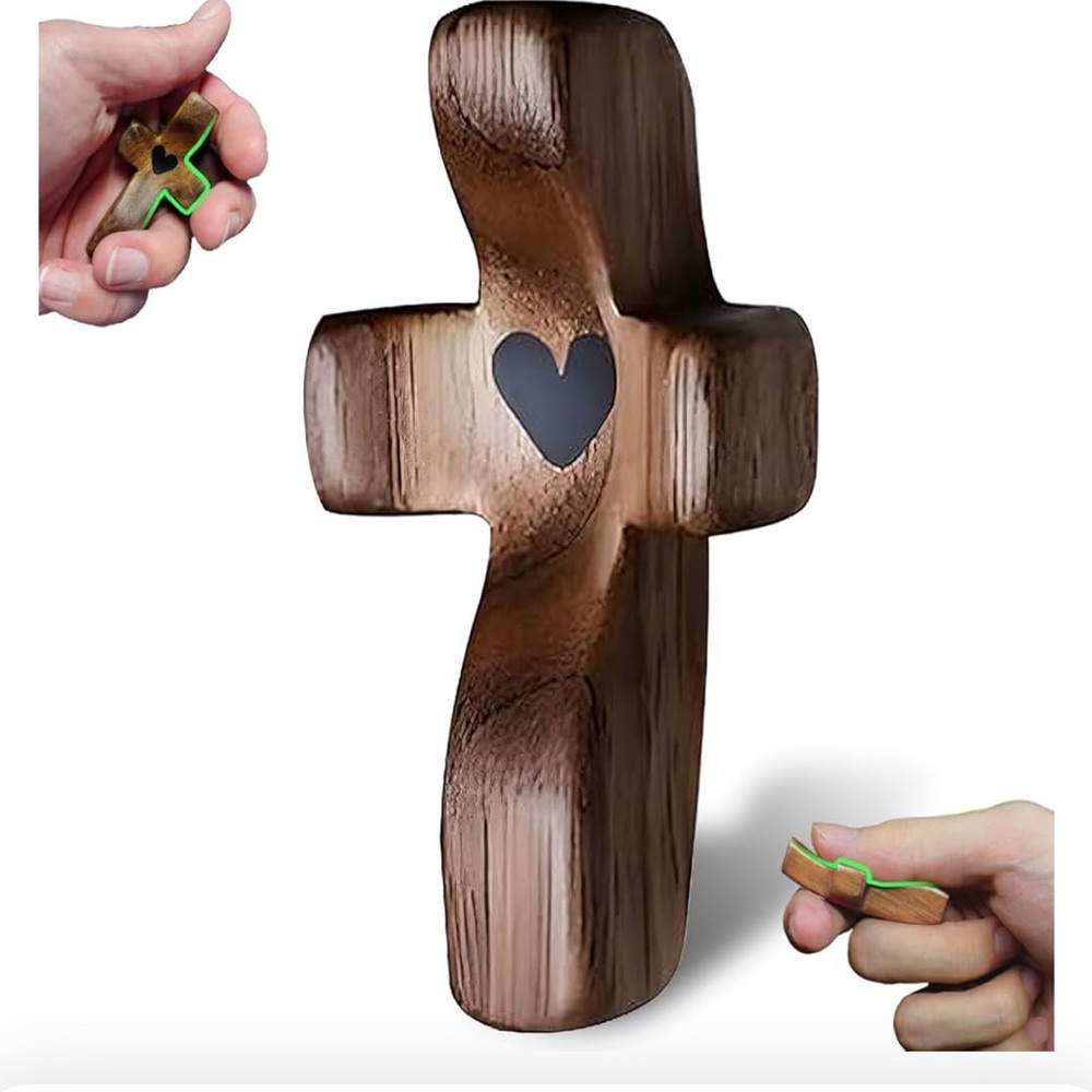 Wooden Cross with Heart Accent fidget NWOT